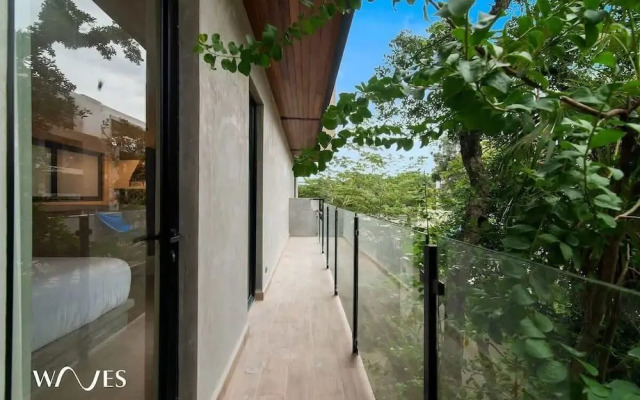Ocean Breeze Loft Steps Away From Hotel Zone
