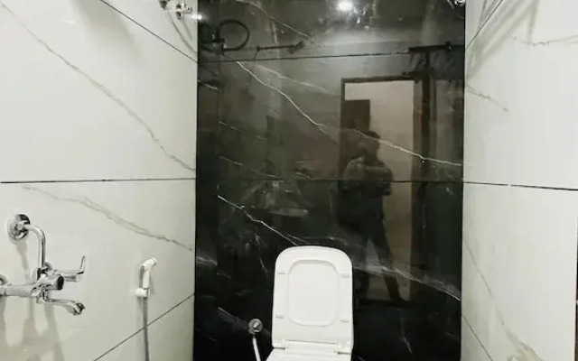 Hotel Rajgharana