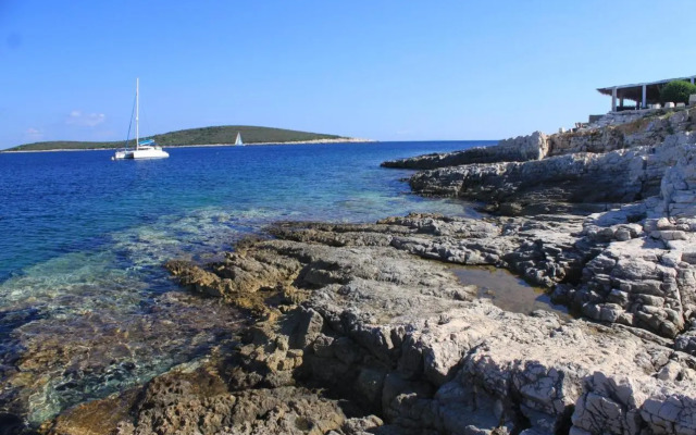Apartments by the sea Rukavac, Vis - 15369