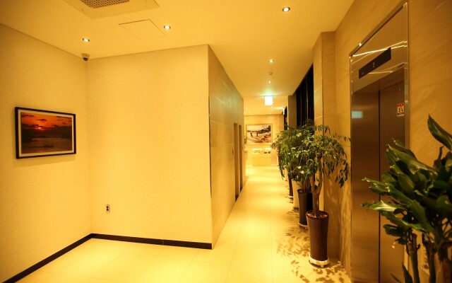 Suave Hotel