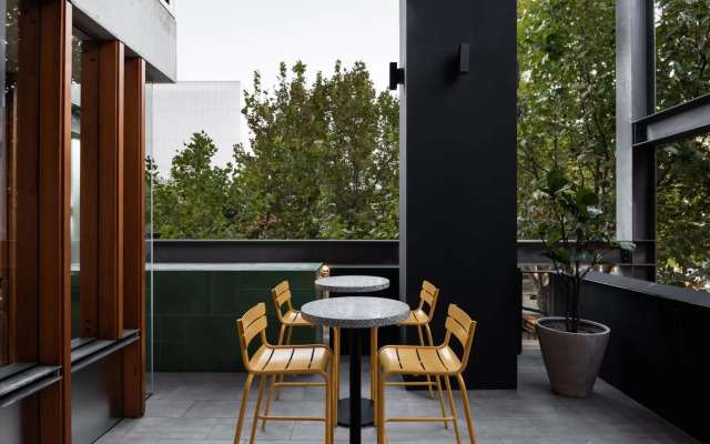 Alex Hotel