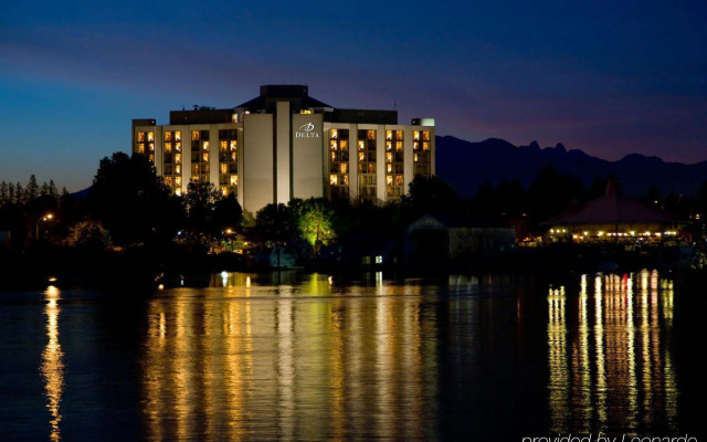 Radisson Blu Vancouver Airport Hotel & Marina