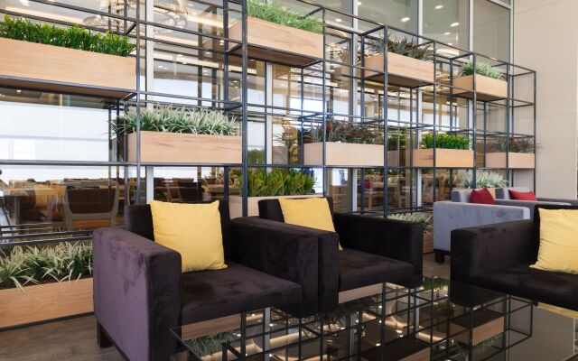 Hm Commerce Hotel