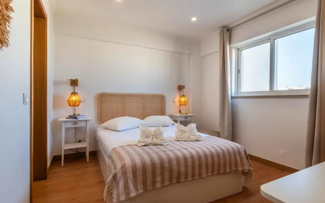 Montechoro Sea View 3 Bedroom Apartment