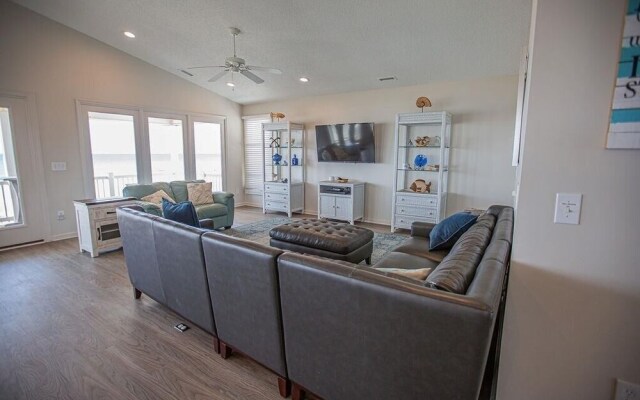 Ohana Tides 5 Bedroom Home by Redawning