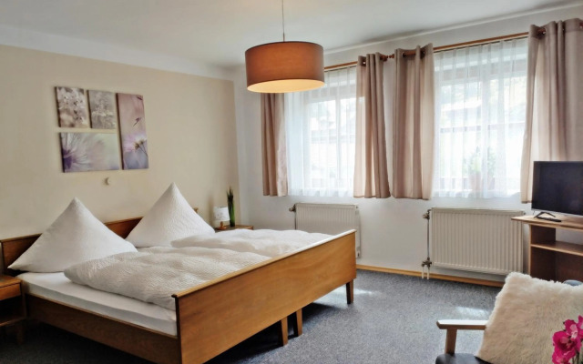 Pension Philippsreut "Zum Pfenniggeiger"