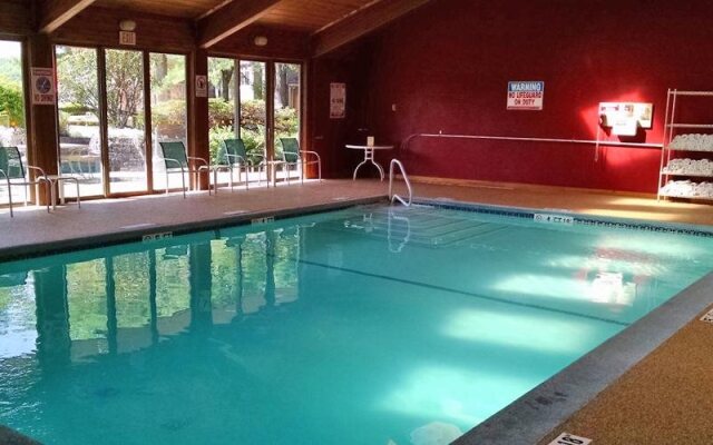 Fireside Inn & Suites Gilford