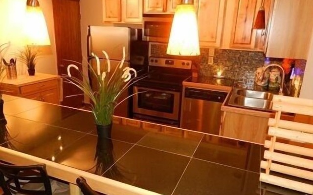 Blue Frost Apartments