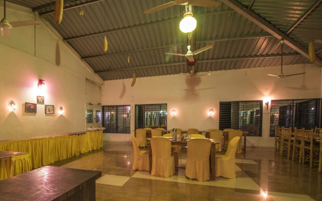 Mougli's Paradise Resort