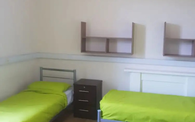 Holland House - Hostel