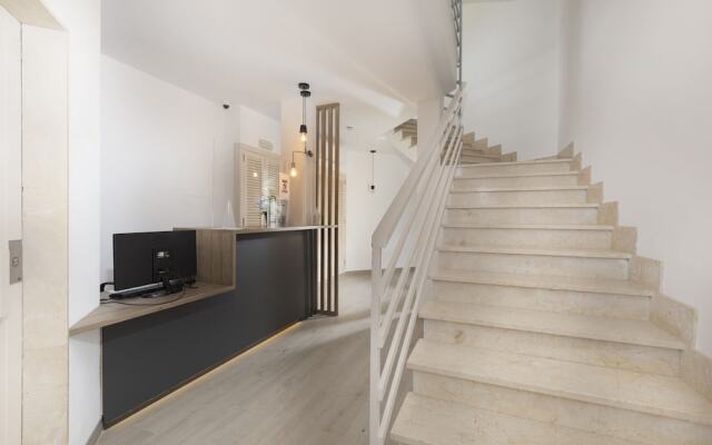 Sand Beach Apartments