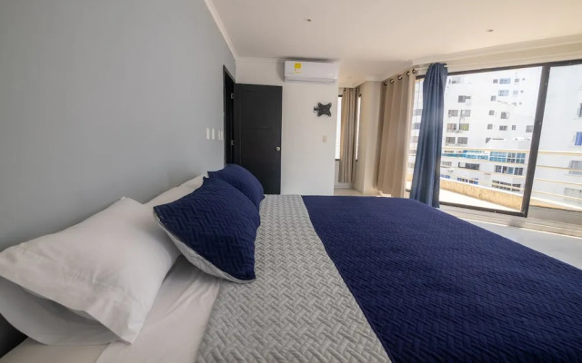 Penthouse con Piscina Privada El Laguito