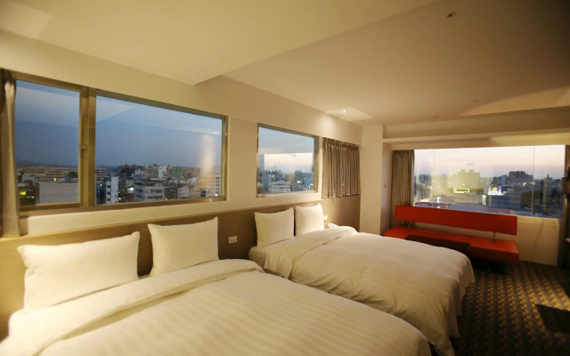 Chiayi Look Hotel
