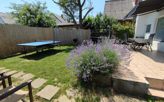 Aranyharmat Apartman