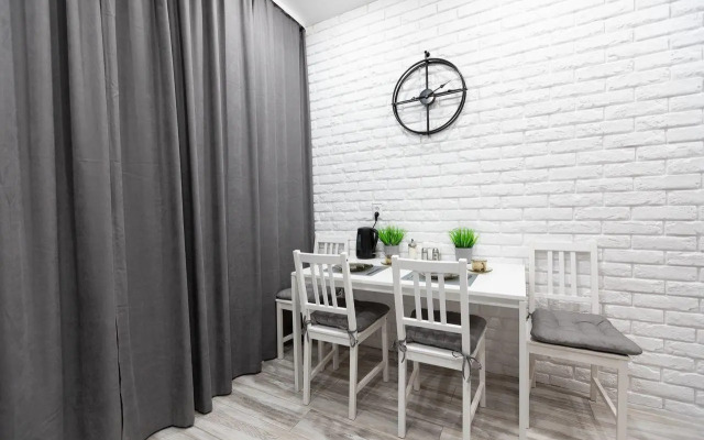 Апартаменты на улице Бредова