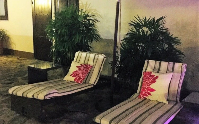 Perla Real Inn