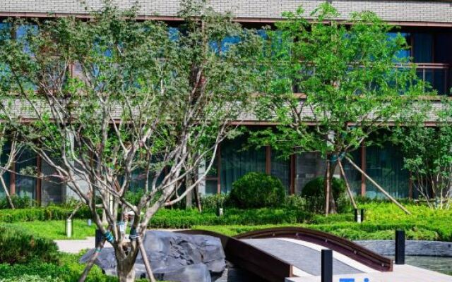 Qihu Hotel