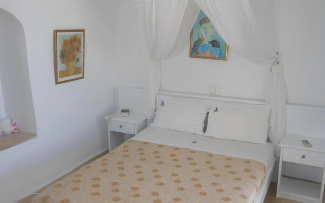 Nomikos Villas