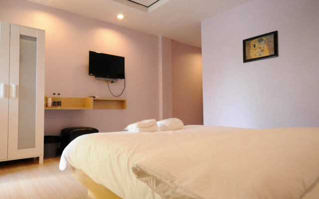 ROOM at VIPA