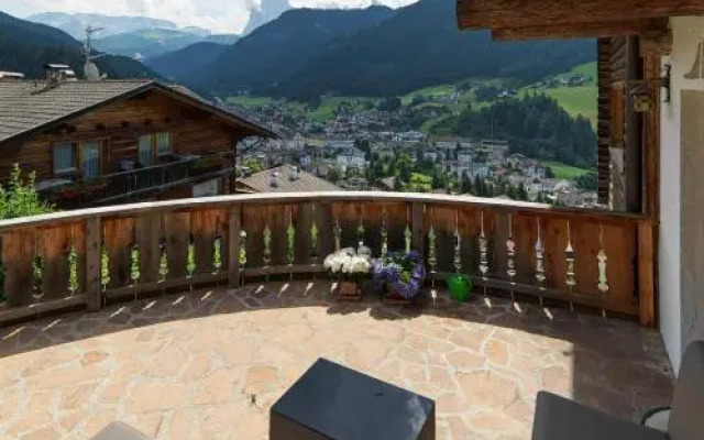 Cësa Marmolada - Art Chalet