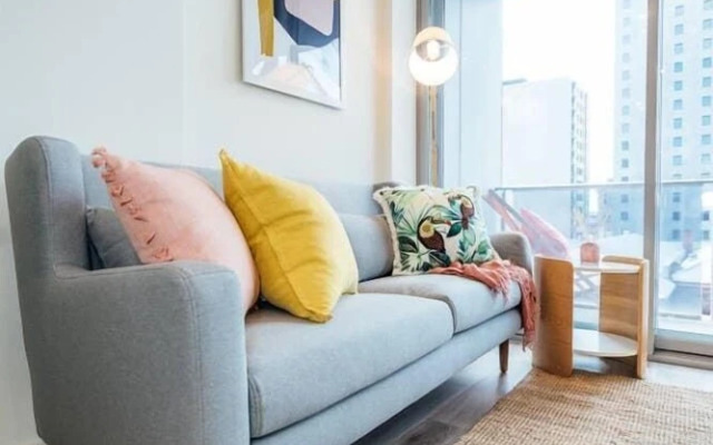 Paradiso on Bent - Netflix - Wifi - City life