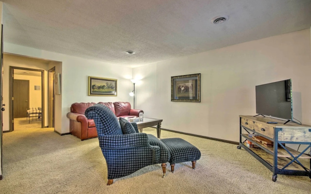 Cozy Hallsville Apartment w/ Shared Hot Tub!