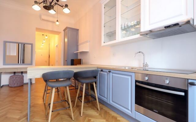 Zagreb IN Central Square Apartment