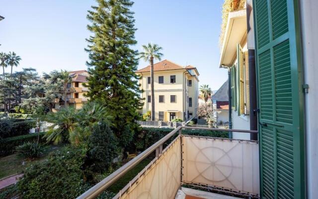 Victoria Hall Bordighera - 2 bedroom apartment - Parking