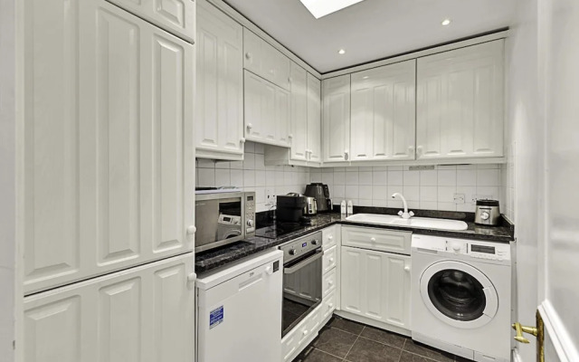 Beautiful Two Bed Abode Near Chelsea