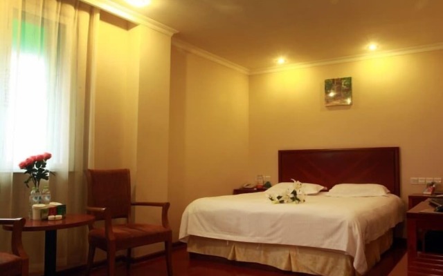 GreenTree Inn JiNan Bus Terminal Station Express Hotel