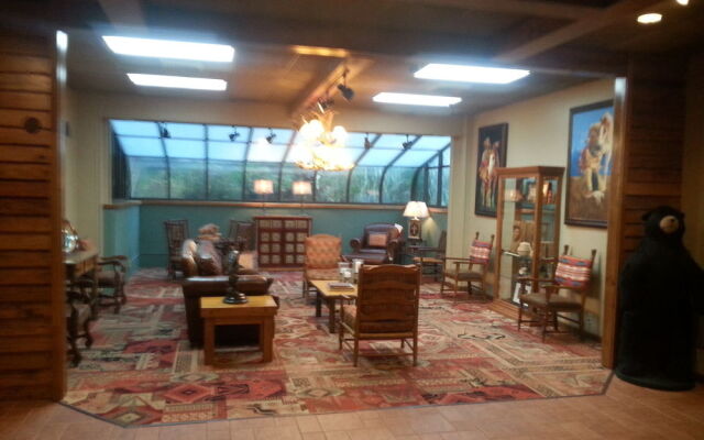 Chestnut Tree Inn - Cherokee
