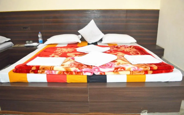 Hotel Goverdhan Tourist Complex