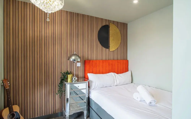 Sheffield City Escape - Modern Apartment