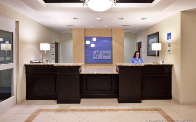 Holiday Inn Express and Suites Savannah - Midtown, an IHG Hotel