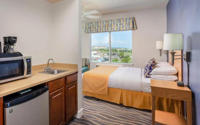 Seaside Amelia Inn