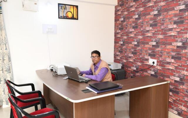 OYO 82701 Buddha Nivasa Residences Elite