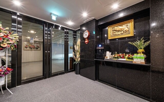 Seocho Toad Hotel