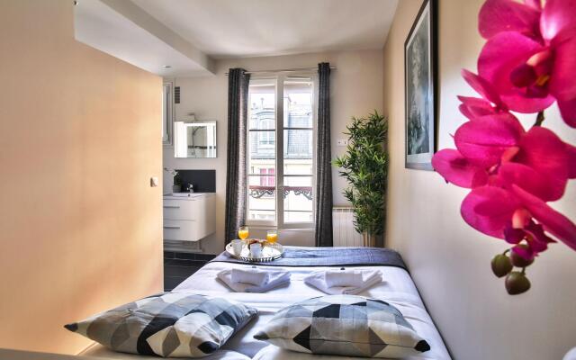 1625 - Champs Elysées - Perle Rare