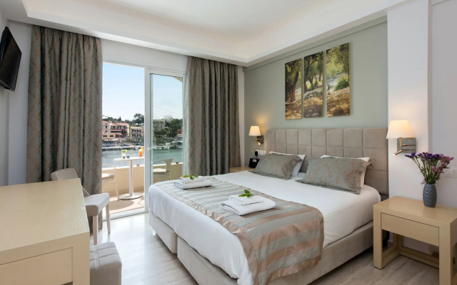 Melina Bay Boutique Hotel