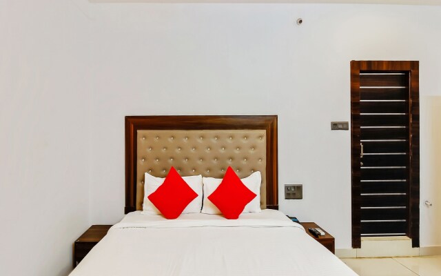 OYO 29131 Hotel MN Grand