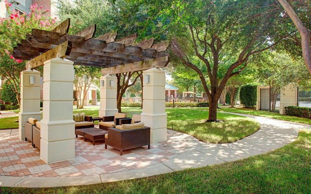 Courtyard by Marriott Dallas Addison/Quorum Drive