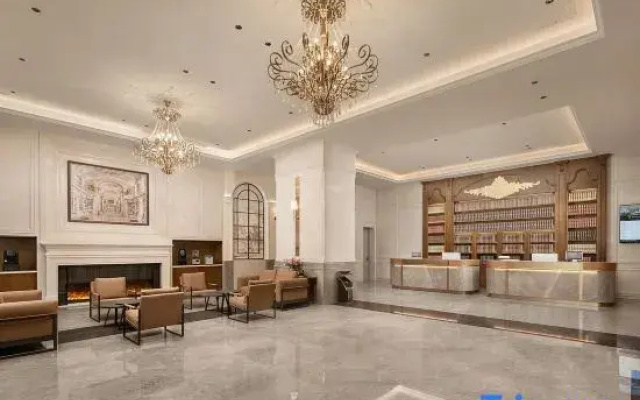 Vienna International Hotel(Zhoukou Wanguo Car World Store)