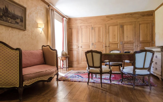 Ritzy Mansion in Sourzac With Tennis Court, Pool & Gym