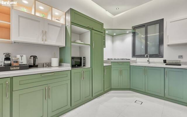 bnbmehomes-Aesthetic 3BR nr Airport-D4