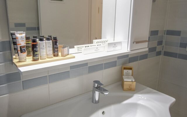 Anthemion Paros Villas & Suites