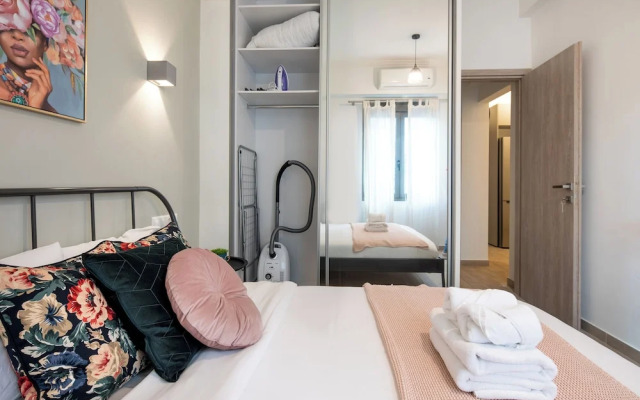 Zappa 2-BR Apt With Terrace in Athens