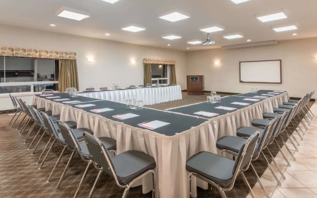 Ramada Wainwright