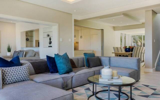 Spacious Holiday Villa w Private Pool Garden Serein