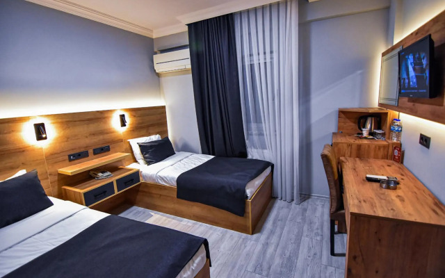 Green Palace Suite Hotel