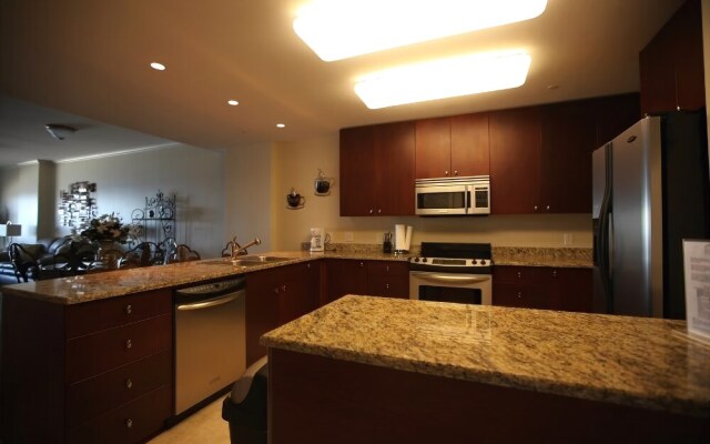 Sea Breeze 1002 Penthouse